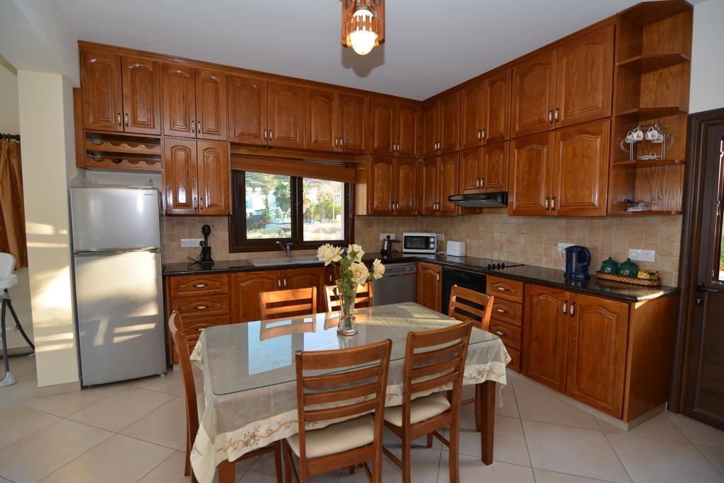 Kalli Villa Pomos Quarto foto